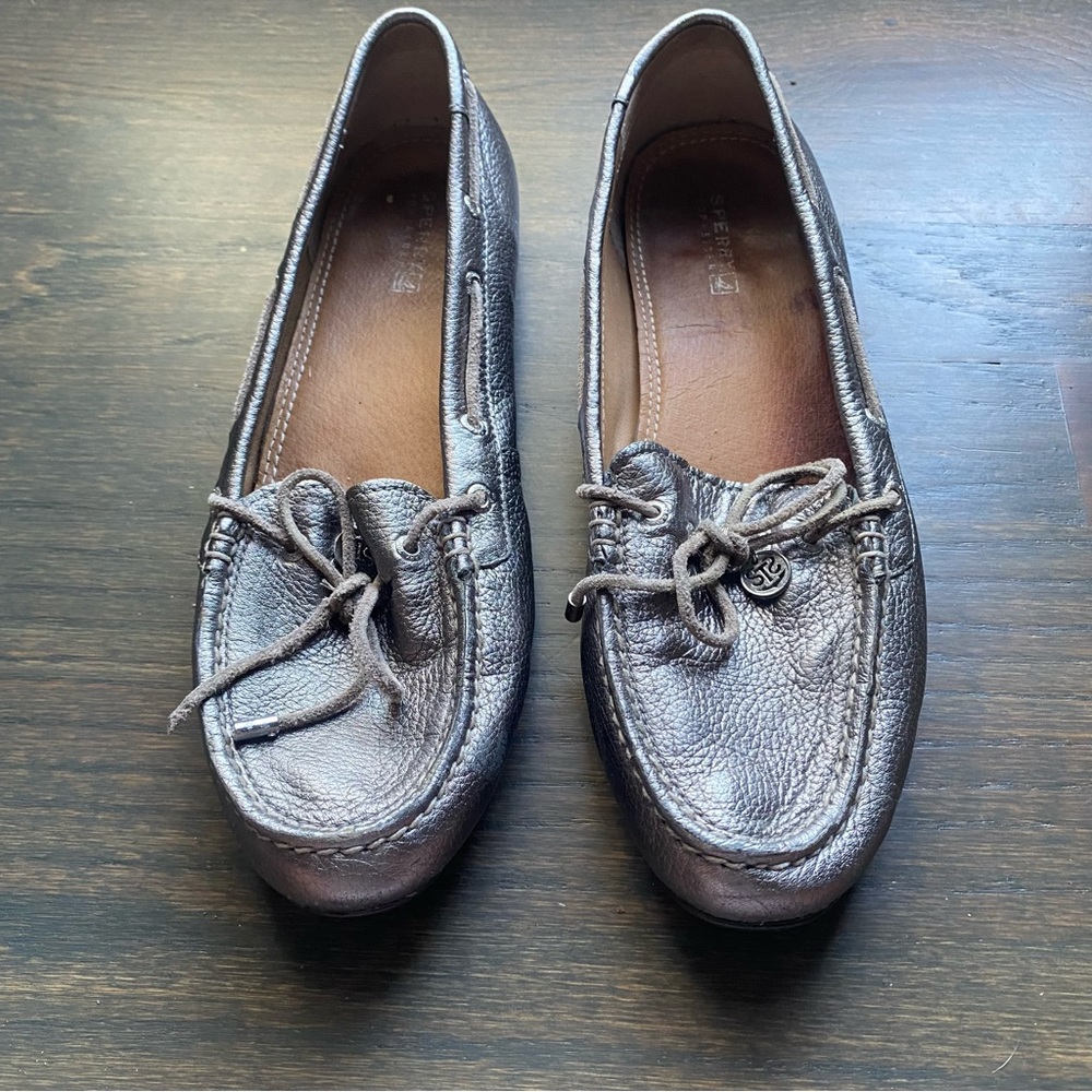 Sperry  bronze leather slip on loafer sz 7.5 m